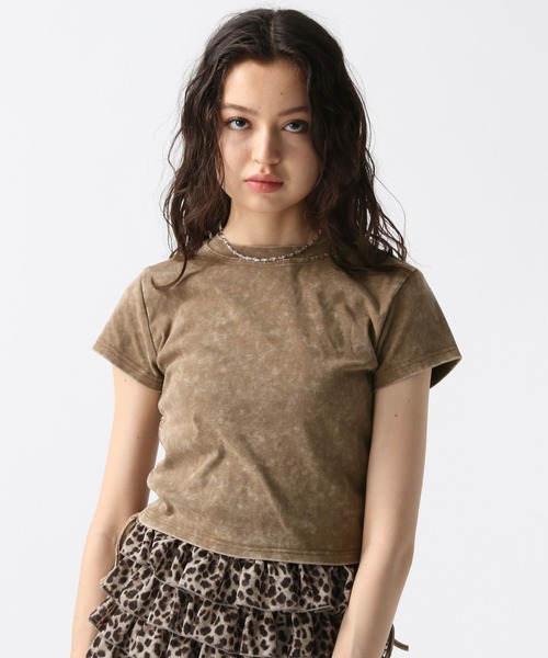 FOREVER 21(フォーエバー トゥエンティーワン)の「【2025SS】ヴィンテージライクサイドシャーリングT(Tシャツ/カットソー・レディース・オフホワイト/ブラック/ブラウン/ネイビー・FREE)」の22枚目の写真