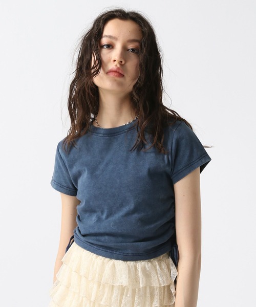 FOREVER 21(フォーエバー トゥエンティーワン)の「【2025SS】ヴィンテージライクサイドシャーリングT(Tシャツ/カットソー・レディース・オフホワイト/ブラック/ブラウン/ネイビー・FREE)」の6枚目の写真