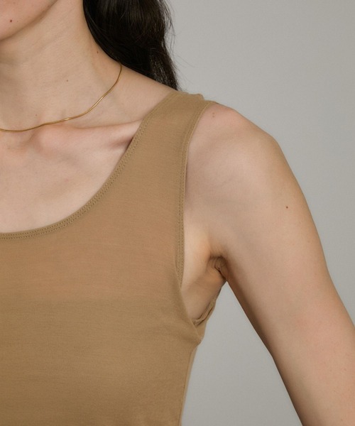SALON adam et rope'（サロン アダム エ ロペ）の「シアーコントラストカップ付きタンク（タンクトップ・レディース・ベージュ/オフホワイト/ブラック・FREE）」の14枚目の写真