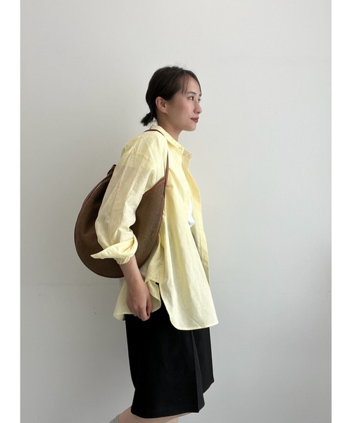 Lugnoncure（ルノンキュール）の「綿麻2WAYシャツ（シャツ/ブラウス・レディース・ブラック/ブルー/ベージュ/イエロー/ブラウン・F）」の6枚目の写真