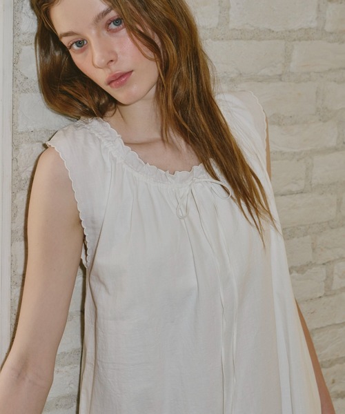 GIUNON（ジウノン）の「embroidery hem tank dress / エンブロイダリーヘムタンクドレス（ワンピース・レディース・ブラック/ホワイト・FREE）」の6枚目の写真