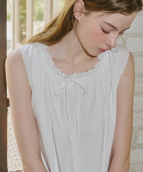 GIUNON（ジウノン）の「embroidery hem tank dress / エンブロイダリーヘムタンクドレス（ワンピース・レディース・ブラック/ホワイト・FREE）」の9枚目の写真
