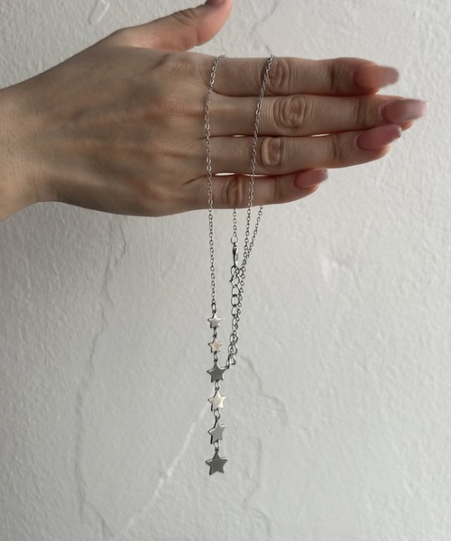 UNE MANSION（ユヌマンション）の「星座モチーフスターチェーンジュエリーシルバーネックレス（ネックレス・レディース・シルバー・FREE）」の2枚目の写真
