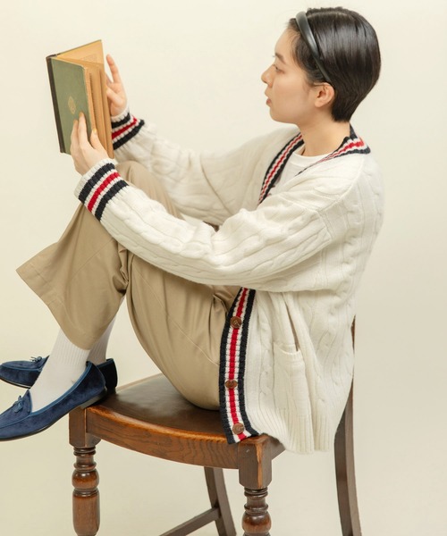 CHILD WOMAN(チャイルドウーマン)の「☆チルデンニットカーディガン(カーディガン/ボレロ・レディース・アイボリー/ネイビー・FREE)」の2枚目の写真