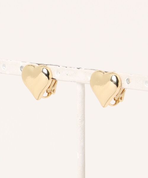 FOREVER 21（フォーエバー トゥエンティーワン）の「ミニハートイヤリング（イヤリング・レディース・シルバー/ゴールド・FREE）」の8枚目の写真