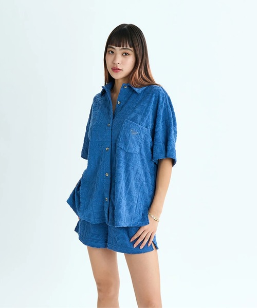 ROXY(ロキシー)の「SUNBATHING SHIRT /ロキシー総柄パイル開襟シャツ(シャツ/ブラウス・レディース・ネイビー/パープル/オレンジ・SMALL)」の5枚目の写真