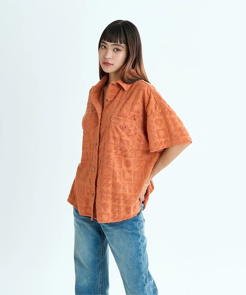 ROXY(ロキシー)の「SUNBATHING SHIRT /ロキシー総柄パイル開襟シャツ(シャツ/ブラウス・レディース・ネイビー/パープル/オレンジ・SMALL)」の19枚目の写真