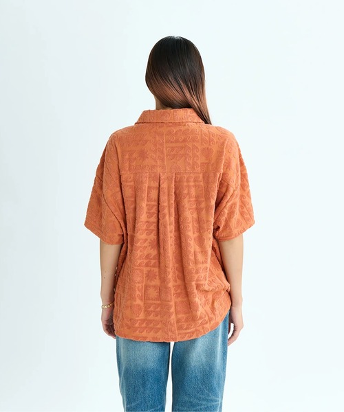 ROXY(ロキシー)の「SUNBATHING SHIRT /ロキシー総柄パイル開襟シャツ(シャツ/ブラウス・レディース・ネイビー/パープル/オレンジ・SMALL)」の20枚目の写真