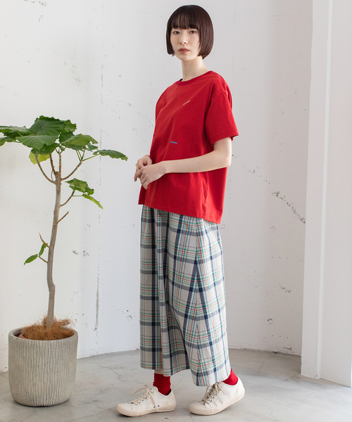 POU DOU DOU(プードゥドゥ)の「ミニロゴ刺繍カラーTシャツ(Tシャツ/カットソー・レディース・ターコイズブルー/レッド/オフホワイト/ネイビー/グリーン・M)」の19枚目の写真