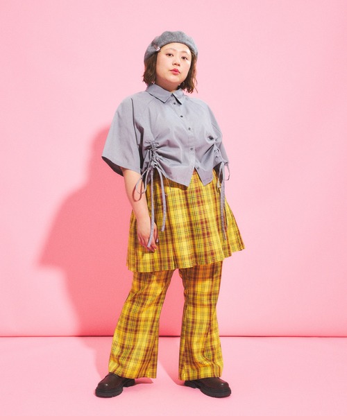 PUNYUS（プニュズ）の「センタープレスチェックフレアパンツ（その他パンツ・レディース・グリーン/ピンク/イエロー・1/2/3/4）」の4枚目の写真