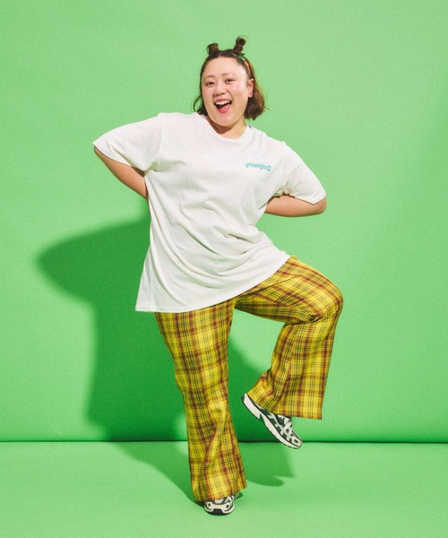 PUNYUS（プニュズ）の「センタープレスチェックフレアパンツ（その他パンツ・レディース・グリーン/ピンク/イエロー・1/2/3/4）」の17枚目の写真