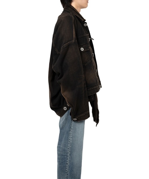 Maison MIHARA YASUHIRO（メゾンミハラヤスヒロ）の「Front Layered Denim Jacket（ブルゾン・メンズ・インディゴブルー/ブラック・48/46/44）」の9枚目の写真