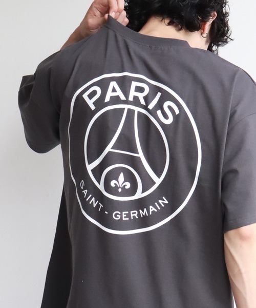 PARIS SAINT-GERMAIN（パリサンジェルマン）の「【Paris Saint-Germain/パリサンジェルマン】アソート  エンブレムロゴ アートワークデザイン 半袖Tシャツ（Tシャツ/カットソー・メンズ・ブラック/ホワイト/ブラック系2/ブラック系3/ブラック系1/ホワイト系1・XL/M/L）」の5枚目の写真