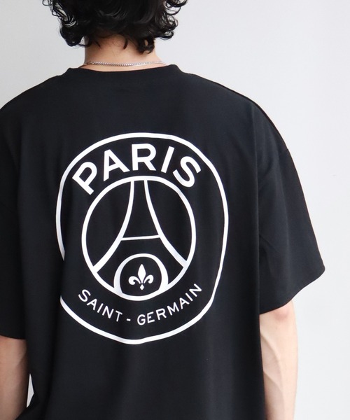 PARIS SAINT-GERMAIN（パリサンジェルマン）の「【Paris Saint-Germain/パリサンジェルマン】アソート  エンブレムロゴ アートワークデザイン 半袖Tシャツ（Tシャツ/カットソー・メンズ・ブラック/ホワイト/ブラック系2/ブラック系3/ブラック系1/ホワイト系1・XL/M/L）」の4枚目の写真