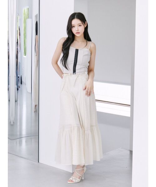 EATME（イートミー）の「ギャザーロングスカート（スカート・レディース・アイボリー/ブラック/ブルー・FREE）」の9枚目の写真