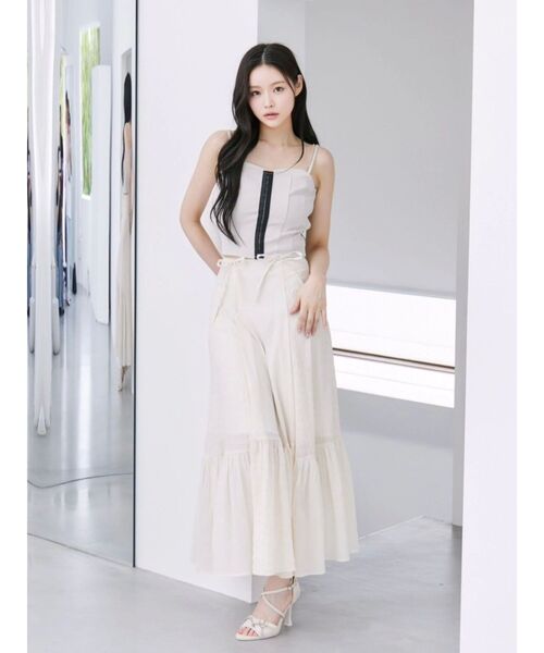 EATME（イートミー）の「ギャザーロングスカート（スカート・レディース・アイボリー/ブラック/ブルー・FREE）」の20枚目の写真