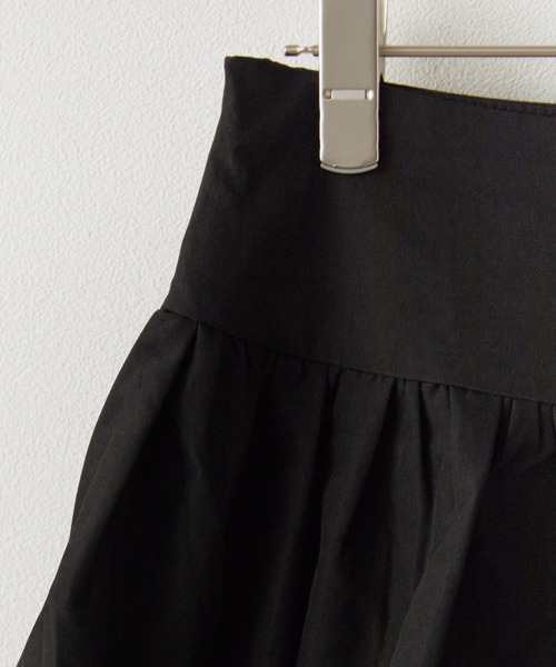 ROOPTOKYO（ループトウキョウ）の「Volume Gather Mini Skirt / ボリューム ギャザーバルーンスカート 秋物 秋服 2026年秋冬（スカート・レディース・ホワイト/チェック/ブラック・FREE）」の21枚目の写真