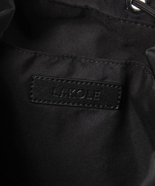 LAKOLE(ラコレ)の「Wポケット巾着ショルダーバッグ / 498651(ショルダーバッグ・メンズ・ブラック/カーキ/グレー・FREE)」の18枚目の写真