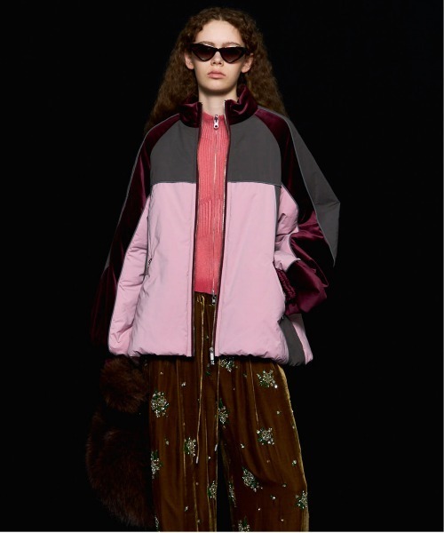 MAISON SPECIAL(メゾンスペシャル)の「Velour Combination Puffer Blouson/ベロアコンビパッファーブルゾン(ブルゾン・レディース・グリーン/ピンク/ホワイト・FREE)」の7枚目の写真