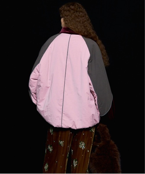 MAISON SPECIAL(メゾンスペシャル)の「Velour Combination Puffer Blouson/ベロアコンビパッファーブルゾン(ブルゾン・レディース・グリーン/ピンク/ホワイト・FREE)」の9枚目の写真