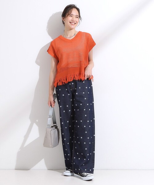 Cutie Blonde(キューティーブロンド)の「【S-LL】裾フリンジマクラメVネックニット(ニット/セーター・レディース・オレンジ/アイボリー/ダークブラウン・04/03/02/01)」の12枚目の写真