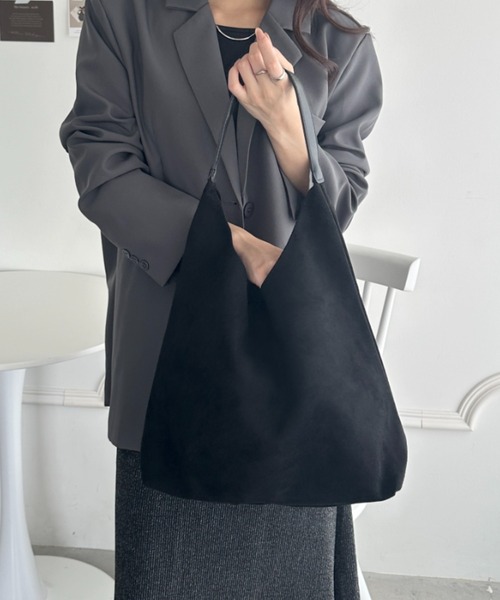 wears（ウェアーズ）の「ポーチ付き スウェード風ワンハンドルバッグ（トートバッグ・レディース・ブラック/ダークブラウン/キャメル/ベージュ・FREE）」の12枚目の写真