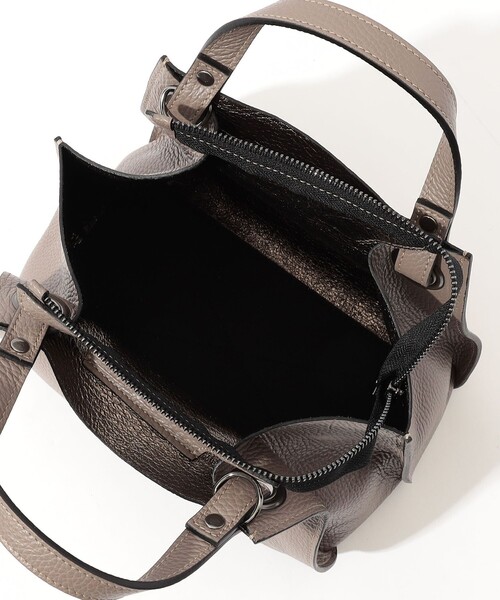 RIPANI(リパーニ)の「RIPANI AIRONE M ショルダーバッグ(ショルダーバッグ・レディース・ブラック/グレー・FREE)」の16枚目の写真