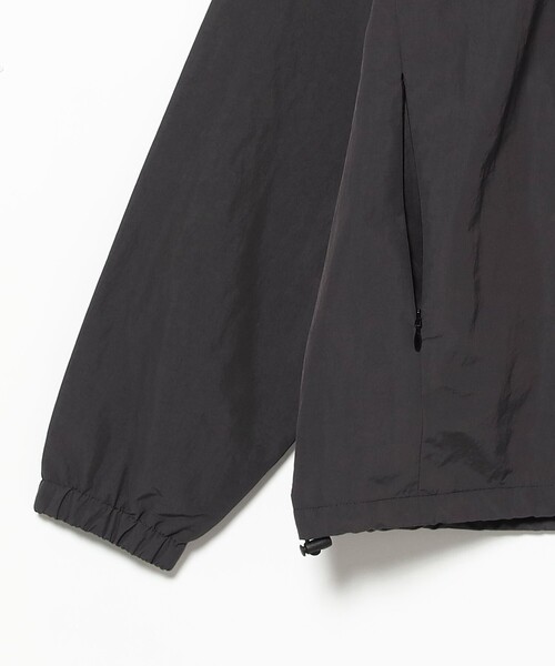 FRED PERRY（フレッドペリー）の「【別注】FRED PERRY / SHELL JACKET（ブルゾン・メンズ・チャコールグレー・X-LARGE/LARGE/MEDIUM/SMALL）」の4枚目の写真