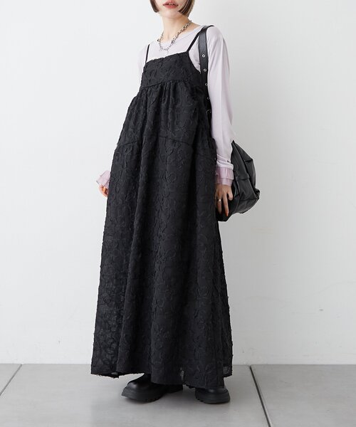 w closet（ダブルクローゼット）の「フラワーレースロングキャミ