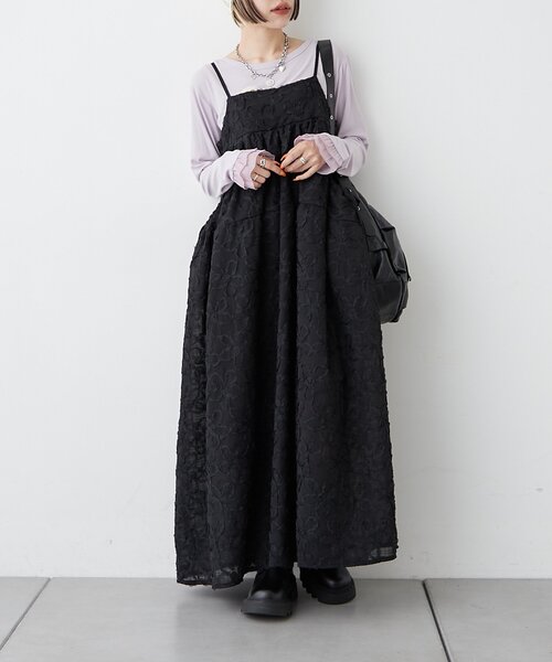 w closet（ダブルクローゼット）の「フラワーレースロングキャミ