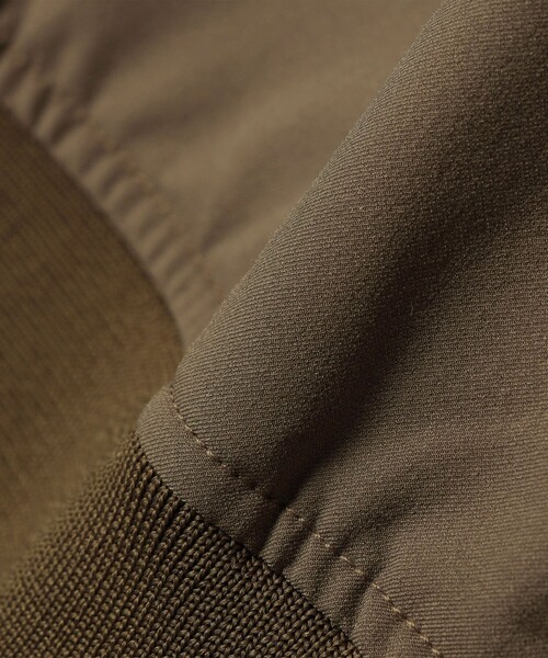 SHIPS（シップス）の「SHIPS: SOLOTEX(R) ストレッチ ミリタリー ブルゾン（ブルゾン・メンズ・ダークグレー/キャメル/ブラック・SMALL/MEDIUM/LARGE/X-LARGE）」の14枚目の写真