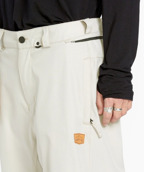 VOLCOM(ボルコム)の「【VOLCOM/ボルコム】 Mens Arthur 20K Pants /ワンポイントスキースノーボードパンツ(その他パンツ・メンズ・オリーブ/ベージュ系その他/ブラック/インディゴブルー・X-LARGE/XX-LARGE/MEDIUM/SMALL/LARGE/XX-SMALL/X-SMALL)」の20枚目の写真