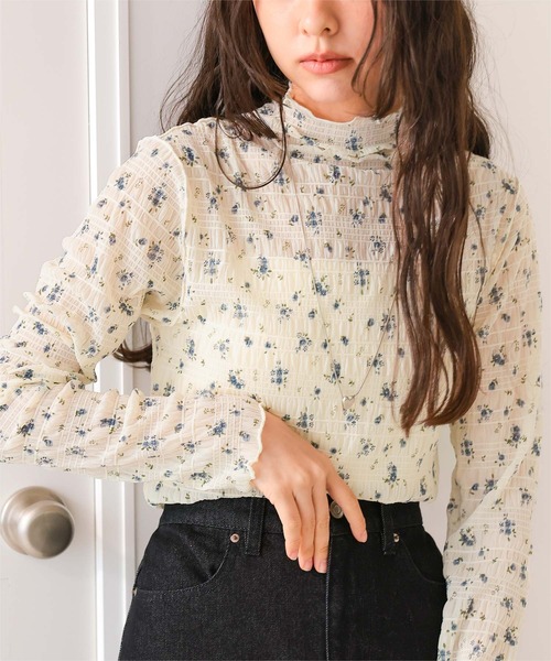 titivate(ティティベイト)の「フラワーレースボトルネックトップス(Tシャツ/カットソー・レディース・オフホワイト/ナチュラル/イエロー・M)」の15枚目の写真