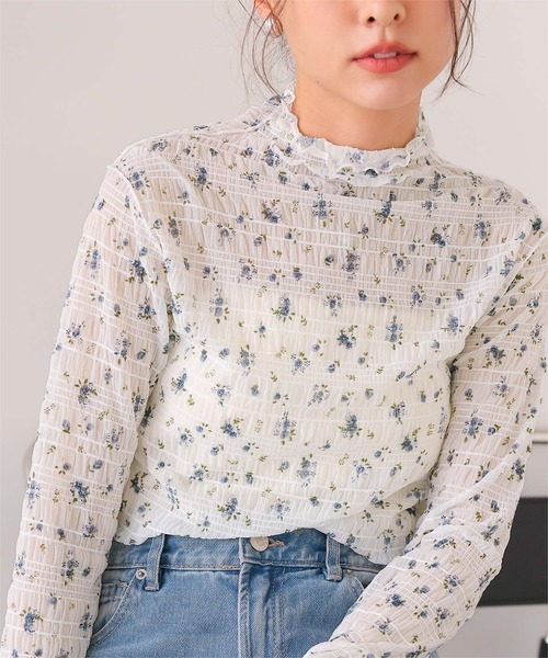titivate(ティティベイト)の「フラワーレースボトルネックトップス(Tシャツ/カットソー・レディース・オフホワイト/ナチュラル/イエロー・M)」の11枚目の写真