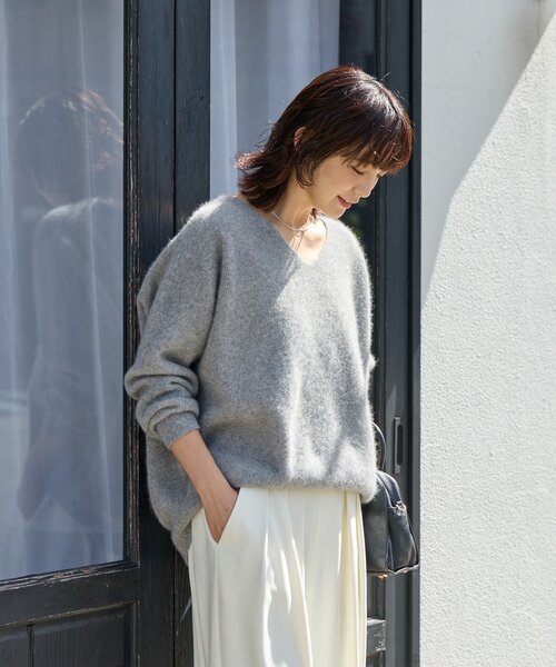 抜け感シルエット】ヘアリーウール片畦Vネックニット（ニット/セーター