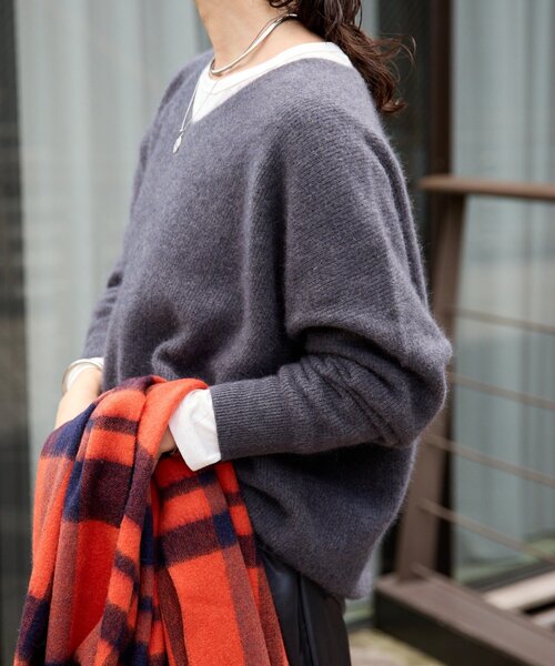 抜け感シルエット】ヘアリーウール片畦Vネックニット（ニット/セーター
