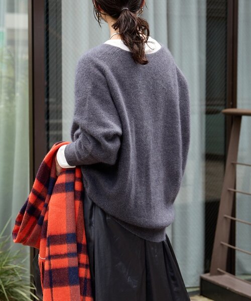 抜け感シルエット】ヘアリーウール片畦Vネックニット（ニット/セーター