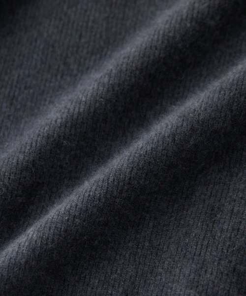 RIVE DROITE（リヴドロワ）の「【抜け感シルエット】ヘアリーウール片畦Vネックニット（ニット/セーター・レディース・バーガンディー/ライトベージュ/グレー系その他/グレー/チャコールグレー/バイオレット・FREE）」の13枚目の写真