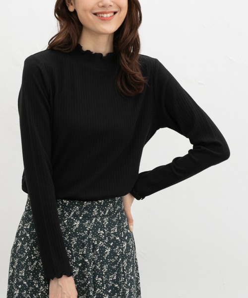 Honeys（ハニーズ）の「メローハイネックＴ（Tシャツ/カットソー・レディース・アイボリー/ピンク/ダークブラウン系/ネイビー/イエロー/オフホワイト/ブラック/スモーキーグリーン系/ラベンダー・M/LL/L/S）」の13枚目の写真