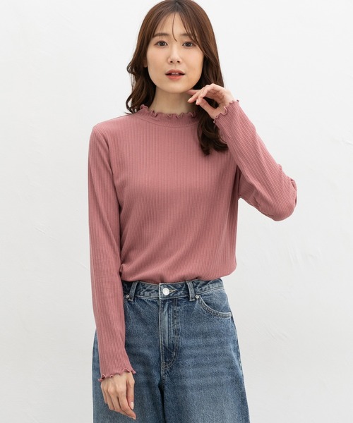 Honeys（ハニーズ）の「メローハイネックＴ（Tシャツ/カットソー・レディース・アイボリー/ピンク/ダークブラウン系/ネイビー/イエロー/オフホワイト/ブラック/スモーキーグリーン系/ラベンダー・M/LL/L/S）」の17枚目の写真