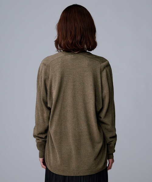 UNTITLED（アンタイトル）の「【きれいめ羽織り/オフィス】釦レスカーディガン（カーディガン/ボレロ・レディース・ブラウン系その他/ブラック・00/02/04/44）」の9枚目の写真