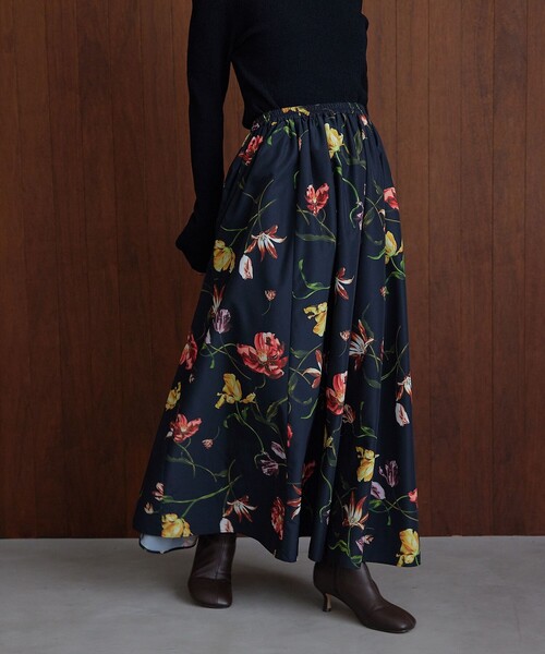 セール】＜EMMEL REFINES＞EM ミディアムフラワープリント ボリューム