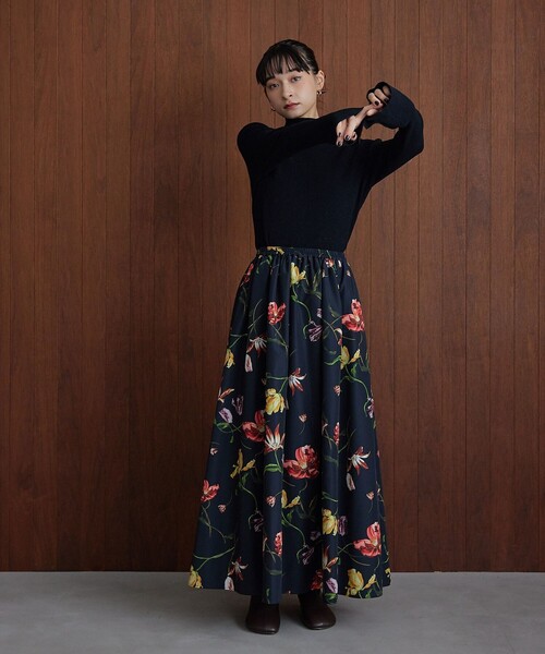 EMMEL REFINESミディアムフラワープリントボリュームスカート セール】＜EMMEL REFINES＞EM ミディアムフラワープリント ボリューム