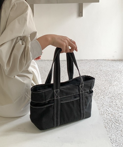 FINEnough（ファインナフ）の「光沢ツイルミニトート2WAYショルダーバッグ（ショルダーバッグ・レディース・ブラック/ブラウン/ホワイト/カーキ・FREE）」の10枚目の写真