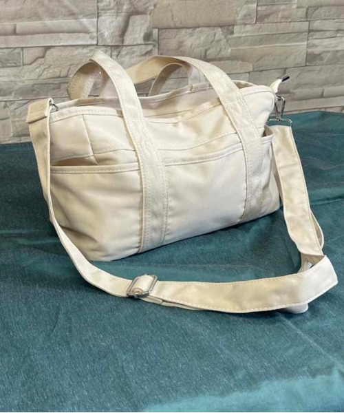 FINEnough（ファインナフ）の「光沢ツイルミニトート2WAYショルダーバッグ（ショルダーバッグ・レディース・ブラック/ブラウン/ホワイト/カーキ・FREE）」の15枚目の写真