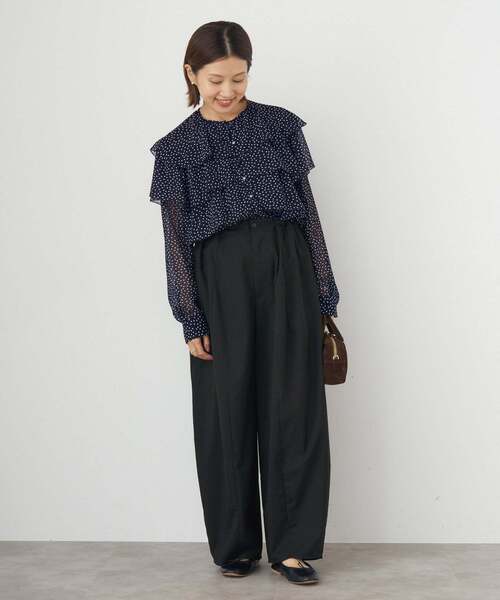 IENA（イエナ）の「《一部カラーWEB・一部店舗限定/追加》楊柳フリルブラウス（シャツ/ブラウス・レディース・ブラック系その他/ブラック/ダークブルー/チョコ・FREE）」の22枚目の写真