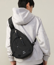 a.v.v（アーヴェヴェ）の「【大容量】ワンショルダーバッグ（メッセンジャーバッグ）」