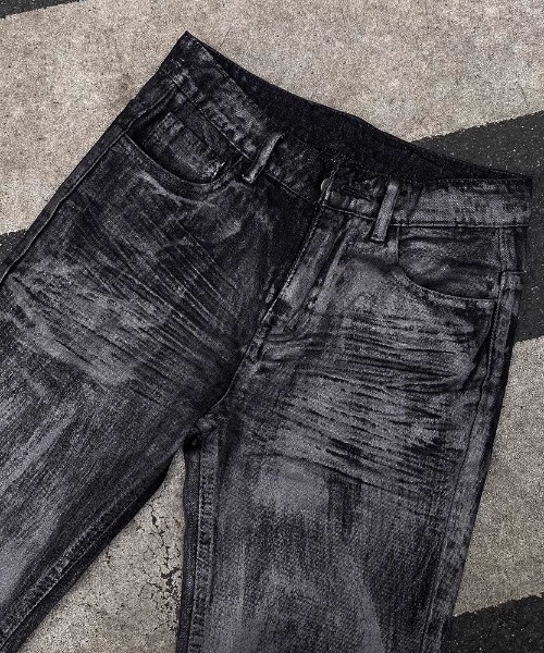 SHIBUYA Zy.(シブヤジー)の「MELT BLACKグロスフレアパンツ(デニムパンツ・メンズ・ブラック・L/M/S)」の6枚目の写真