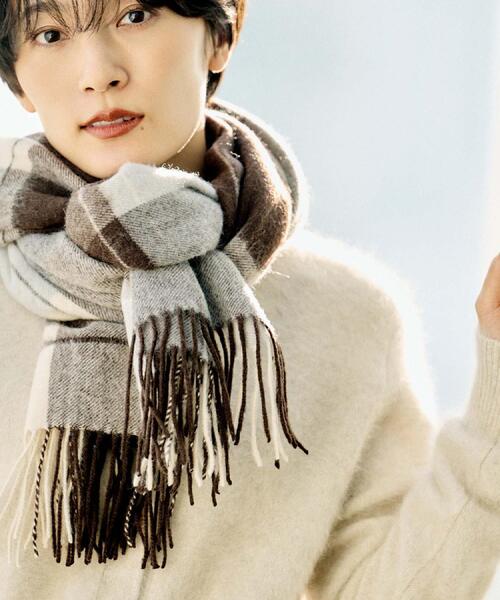 UNTITLED（アンタイトル）の「【名品／定番人気】ウールチェックストール（ストール/ショール・レディース・ベージュ系その他5/ブラウン系その他2/ライトグレー系1・99）」の4枚目の写真