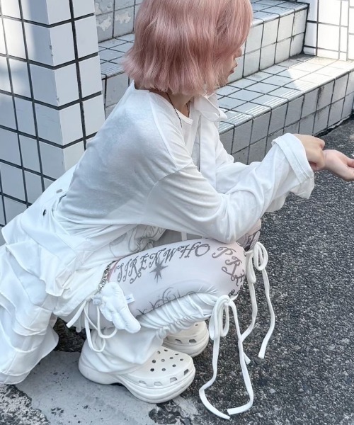 Never mind the XU / Chikashitsu+（ネバーマインド ザ エックスユー / チカシツプラス）の「【nmtc +】vintage cross long sleeve / 【エヌエムティーシープラス】ビンテージクロスデザイン長袖Tシャツ（Tシャツ/カットソー・メンズ・ホワイト・ONE SIZE）」の13枚目の写真